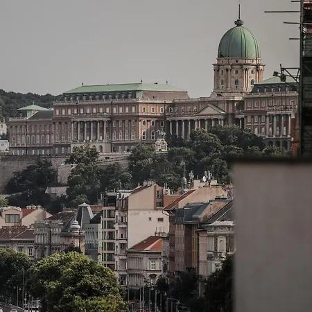 Lägenhet Panorama View Rooftop 3br Terrace